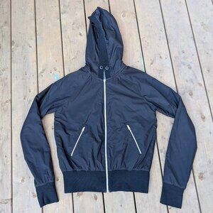 Lululemon Swell Black Hooded Full-Zip Lightweight Windbreaker Jacket -  Small